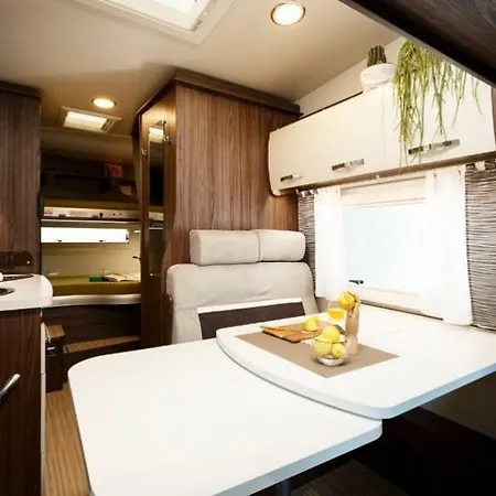 Kemp Aneto Caravaning Renting - Sport 340 Up *