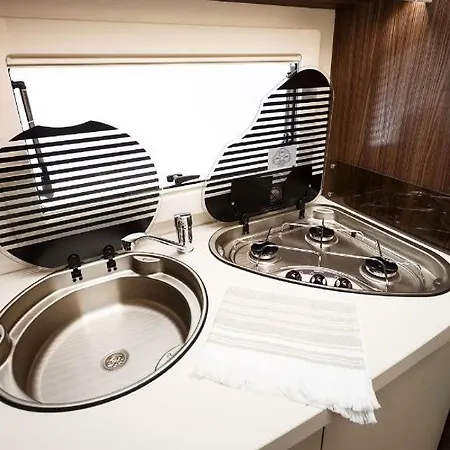 Aneto Caravaning Renting - Sport 340 Up Kemp Benasque